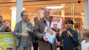De Dijk doneert aan Helderse Voedselbank