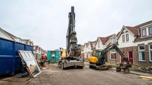 Sloop begonnen, 52 nieuwe duurzame woningen in de Balistraat
