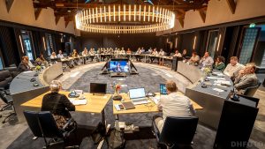 Diverse fracties willen OZB-verhoging en bezuiniging leerlingenvervoer in Den Helder voorkomen