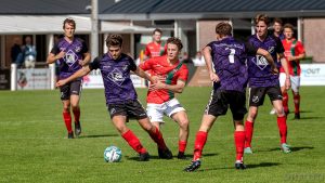 Voetbal in de Noordkop: ZAP wint, Succes en DWOW hard onderuit