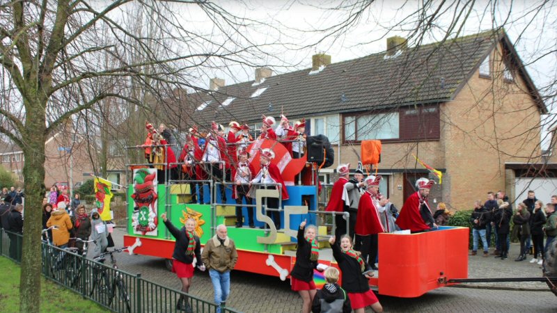 Carnaval in Waarland in de zomer
