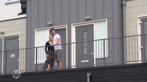 Demi en Dennis verliefde buurtjes