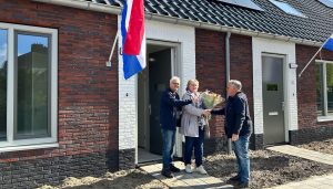 Eerste sleutels levensloopbestendige woningen overhandigd