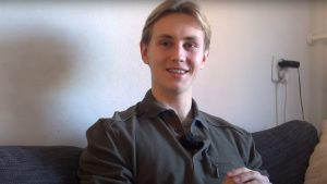 Erik ruilt zijn cabrio voor peperduur horloge