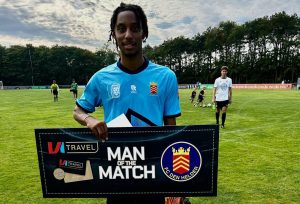 FC Den Helder wint ondanks twee rode kaarten
