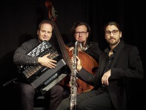 Firasso geeft kaarslichtconcert in Hippolytuskerk