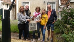 Feestelijk onthaal voor 3000e bezoeker Texelse Oudheidkamer