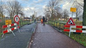 Fietsbrug Zuiderweg bijna maand dicht