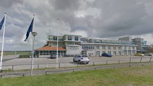 Statushouders in hotel Callantsoog