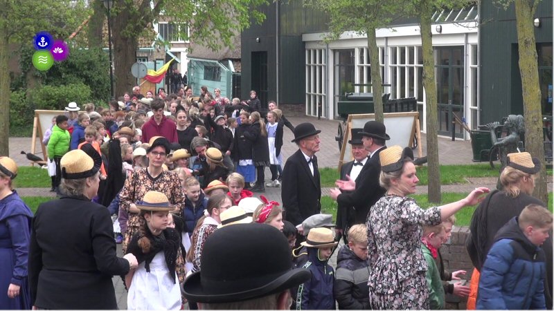 Folklore viert 100 jaar Aloysius mee