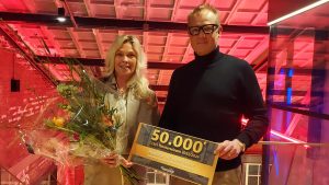 Vijftigduizendste ticket verkocht voor theaterseizoen bij Theater de Kampanje