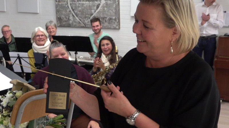 Gouden baton voor Esther Hoek