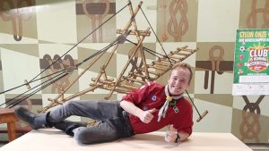 Scouting blij met gratis bureau