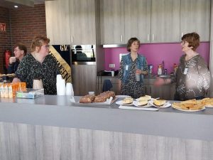 Gymvereniging Wieringen vult kas bij kom in de kas-dag