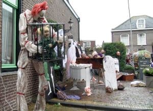 Video: Het was weer griezelen op de Halloweenmarkt in Hippolytushoef