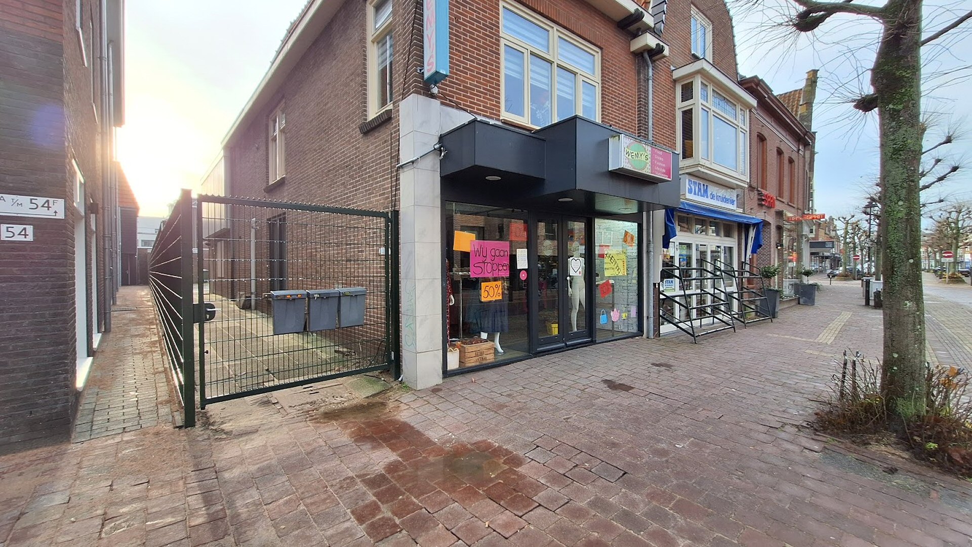Hekwerk moet weg van rechter