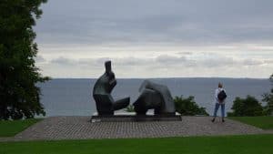 Kunstlezing beeldhouwer Henry Moore in School 7