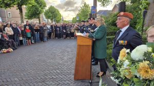 Schagen herdenkt met muziek en gedichten