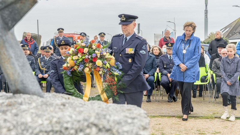 Indrukwekkende herdenking monument Petten