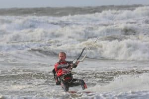 Kitesurftocht van Hoek van Holland tot Den Helder weer van start