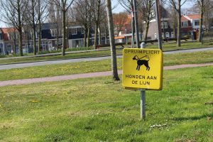 Strenger hondenuitlaatbeleid heeft nog geen extra boetes opgeleverd