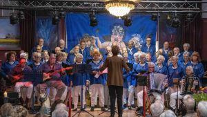 Huisduinerkoor treedt op in Anna Paulowna