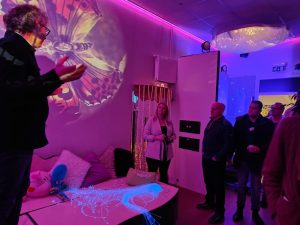Manege Barsingerhorn wil graag een dorpshuisfunctie