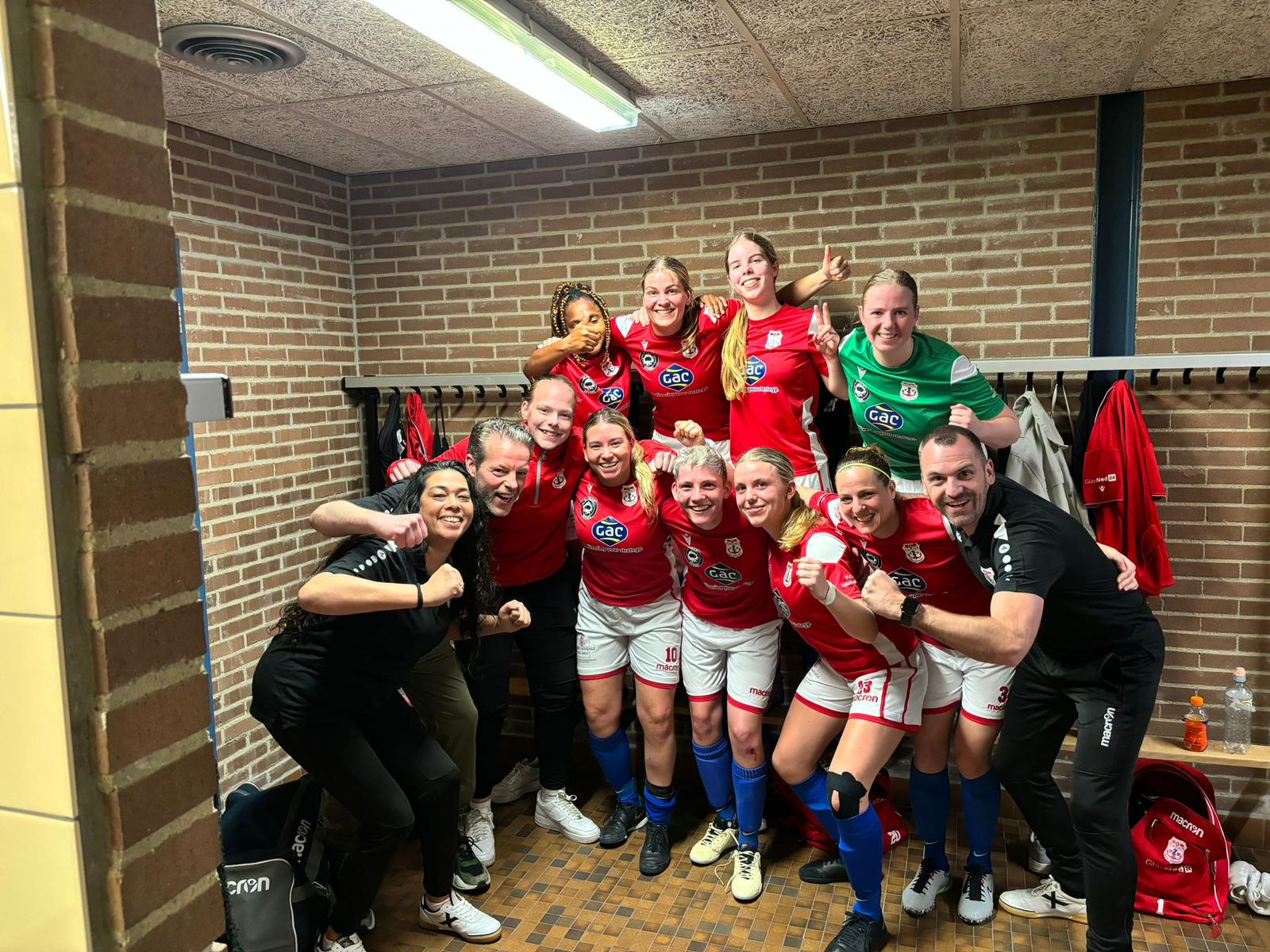 MSV Zeemacht neemt indrukwekkend afscheid