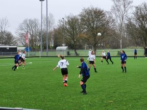JVC onderuit op schiereiland