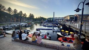 Drijvende bioscoop zorgt voor magische filmavond