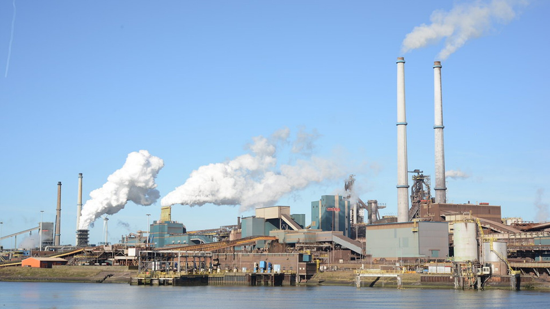 Industrie N-H op schema met stikstofuitstoot