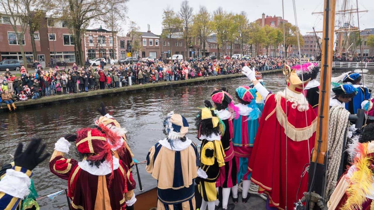 Sinterklaas meert 18 november aan in Den Helder