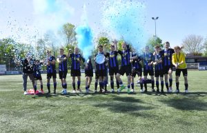 JVC viert vier keer kampioenschap