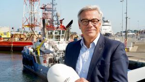 Zilveren erepenning voor Kees Turnhout