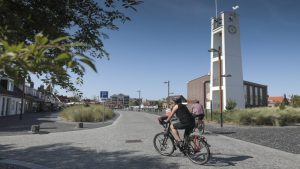De Energiebespaarbus rijdt deze zomer door de gemeente Schagen