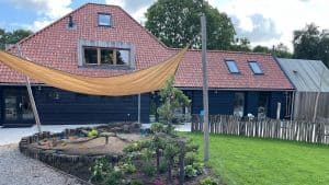 Bloeiende match tussen Kinderopvang Hollands Kroon en Bloeiers