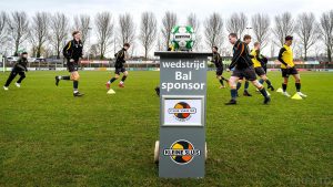 Kleine Sluis pakt vlak voor tijd de volle winst