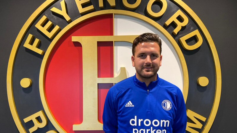 Koen Stam verlengt contract bij Feyenoord