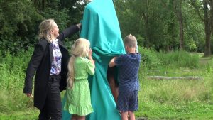 Nieuw kunstwerk onthuld in Waldervaart