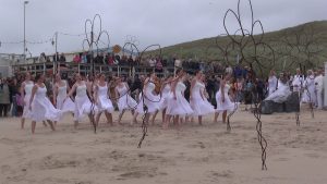 Drukbezochte opening Kunstroute Zijpe aan Zee