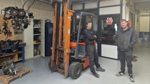 Rody Ekkebus (19) opent eigen garage in Den Helder