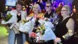 Video: Burgemeester Rian van Dam wint Maestro Niedorp