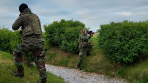 Mariniers oefenen bij Kazemattenmuseum