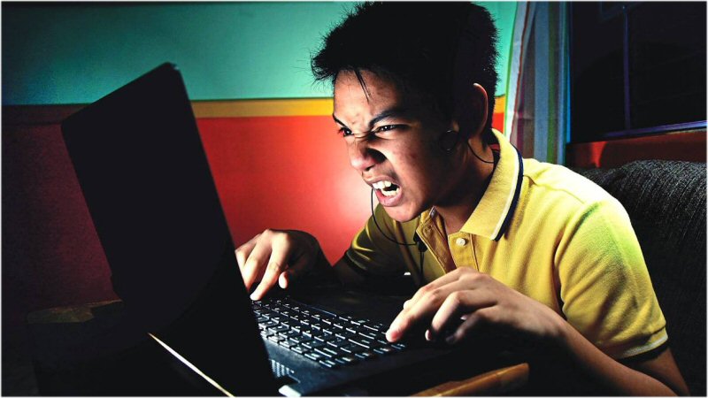 ‘Mijn kind verdwijnt in sociale media en gamen’