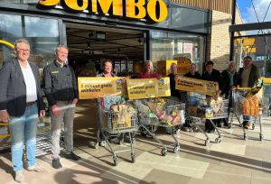 Video: Gratis winkelen in supermarkt in Niedorp