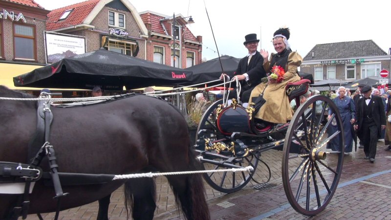Regenachtige Westfriese Donderdag (video)