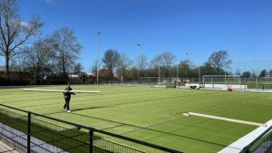 Multifunctioneel handbalveld bijna klaar