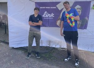 Video: Spelletjes en gamen vanuit een truck in Hippolytushoef