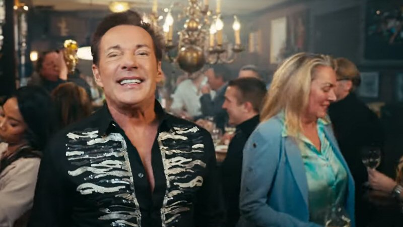 Bekende Schagenezen in clip Gerard Joling