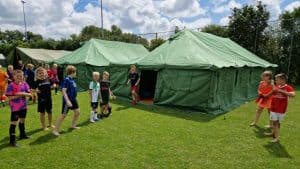 Nieuwe tenten voor de ZAP voetbal- en handbalkampen